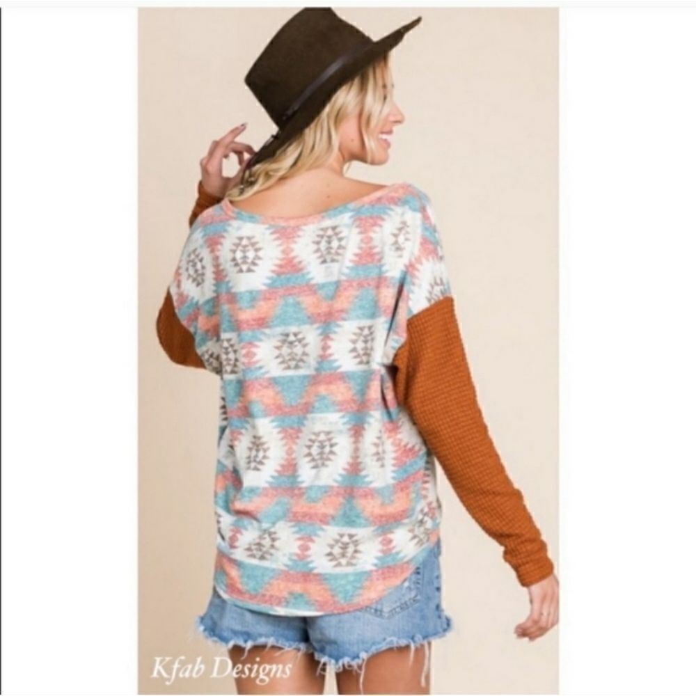 Color Block Aztec Print Relaxed Fit Thermal Top Sz L - Picture 8 of 9